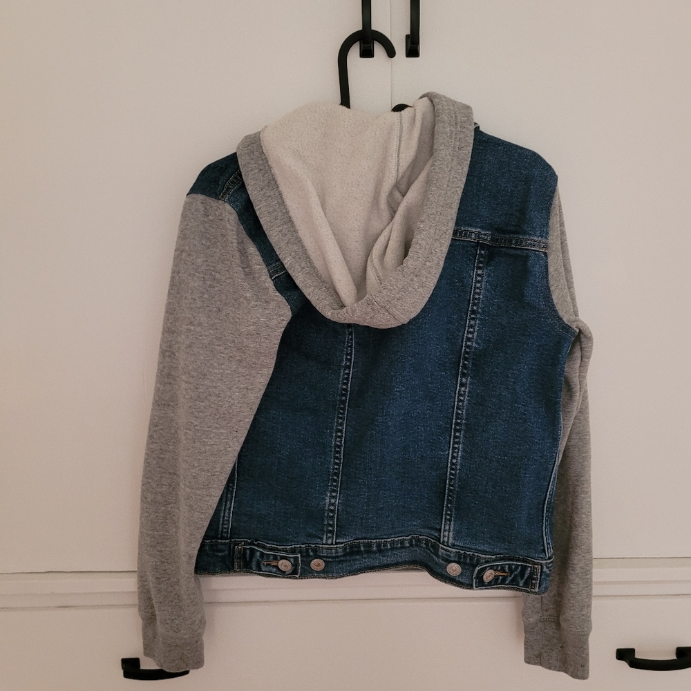 NWOT Denim Jacket - Picture 2 of 4
